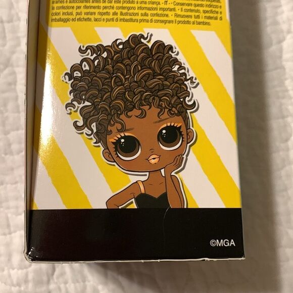 LOL Surprise OMG Rare Lounge Royal Bee doll.  NWT - Picture 5 of 6
